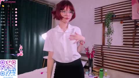 _lucystars online show from November 2025 02:05:02 PM