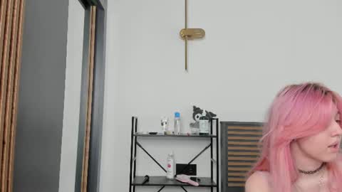 _lucystars online show from July 2026 12:18:02 PM