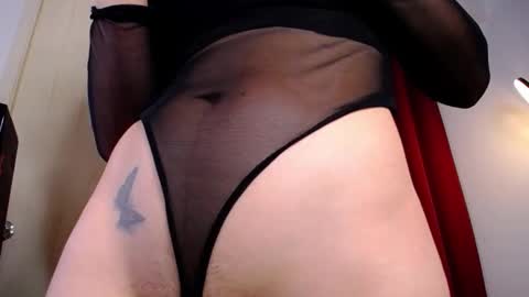 _luna10 online show from October 2025 10:37:01 PM