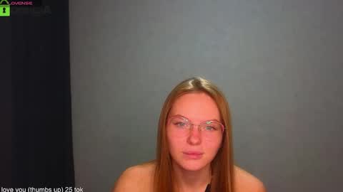 Welcome guys  Pleasure to see you all here  My name is Lysafeta and MichaelaTip menu is active Private is open  online show from November 2025 06:07:02 PM