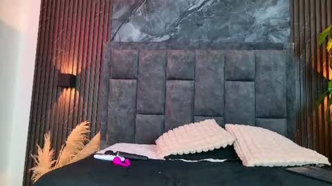 Snapshot of _mar_cherry chatting on June 2026 08:13:02 PM Mar online show from June 2026 08:13:02 PM