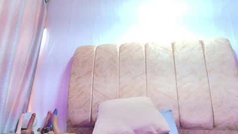 _marcela__ online show from October 2025 01:41:02 PM