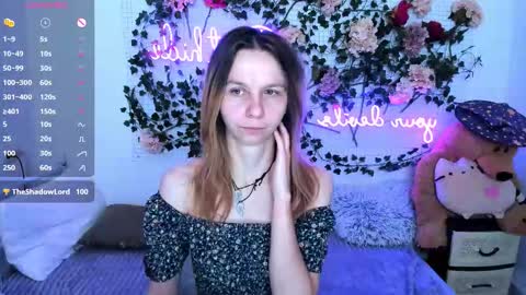 Scarlett online show from December 2025 01:20:02 PM