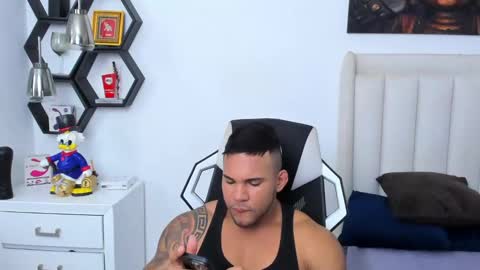 _matthew_santos_ online show from February 2025 01:10:01 AM