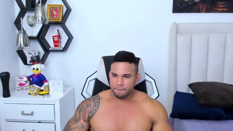 _matthew_santos_ online show from February 2025 11:41:01 PM