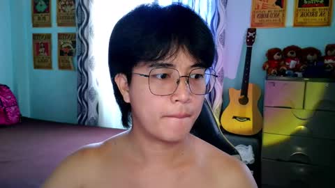 MAX Dont forget to follow online show from December 2025 03:58:02 AM