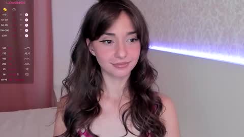 Megan online show from October 2025 08:31:02 PM