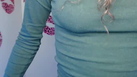 Susie online show from November 2025 07:40:01 AM