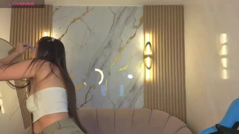 _mia_sweet_b online show from October 2025 01:01:01 PM