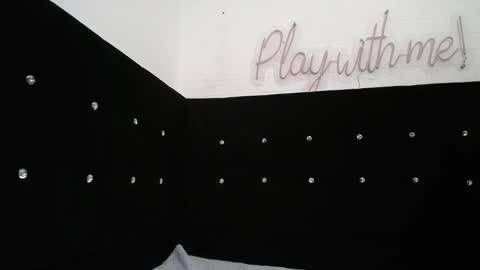  Mia  online show from February 2025 06:53:01 PM