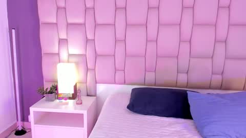 _miamiller_ online show from January 2026 07:18:01 PM