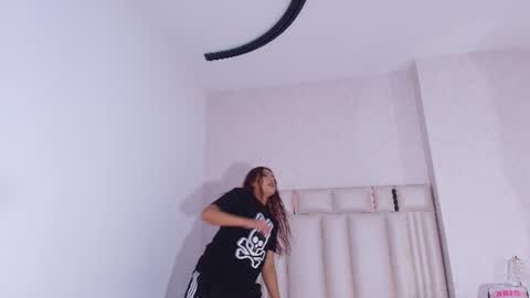 Mia  online show from June 2026 11:53:01 AM