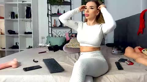 AstrideVonTeese online show from March 2026 08:17:01 AM