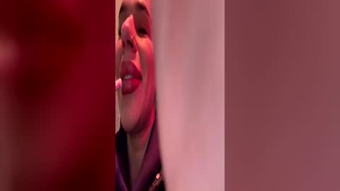 AstrideVonTeese online show from June 2026 07:56:01 PM