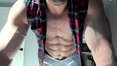 _miles19 online show from December 2025 12:56:01 PM