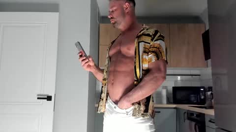 Snapshot of _miles19 chatting on April 2026 10:52:01 AM _miles19 online show from April 2026 10:52:01 AM