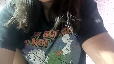 _milkytitsmomxx_ online show from December 2024 04:52:01 PM