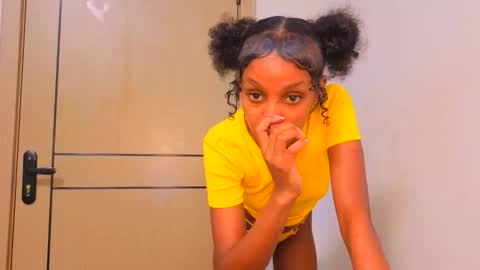 Mimi online show from April 2026 02:56:01 PM