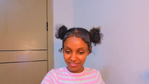 Mimi online show from April 2026 02:32:02 PM