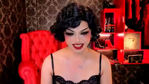 Raven Strauss online show from July 2026 06:07:02 AM