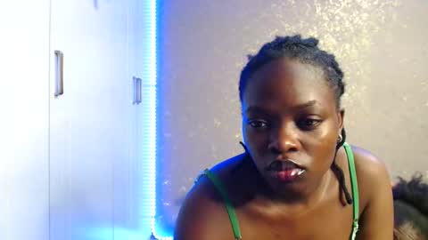 Mirandah online show from November 2025 04:12:02 AM