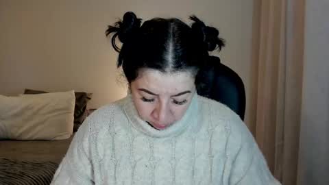 _miss_coco_ online show from November 2025 03:34:01 AM