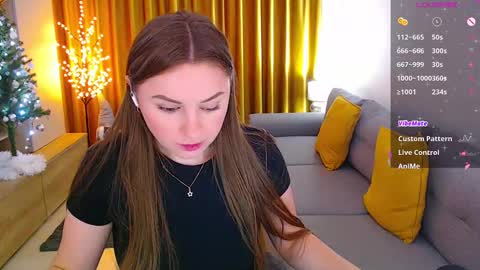 Mia online show from December 2024 12:12:02 PM