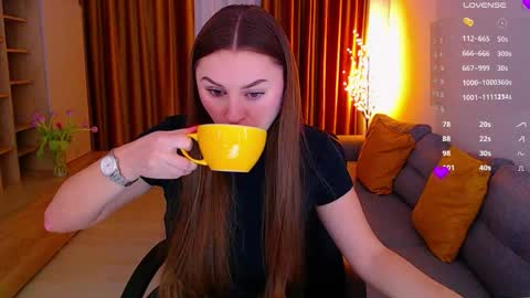 Mia online show from January 2026 08:27:02 AM