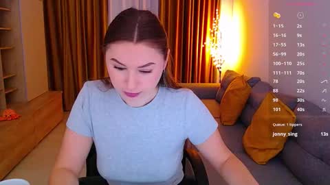 Mia online show from February 2026 07:05:02 AM