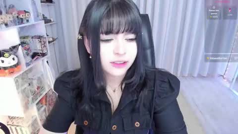 Hanna  Idependent Model   online show from October 2025 04:15:01 AM