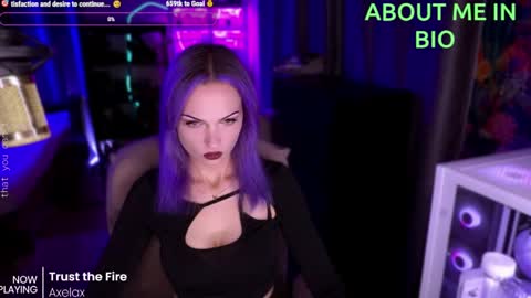 Snapshot of _mistress__ chatting on May 2026 04:46:02 PM Mistress Milana online show from May 2026 04:46:02 PM
