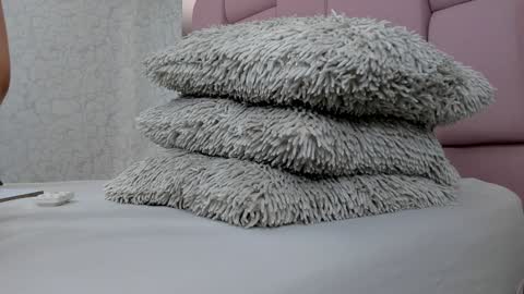 _molly_rosse_ online show from January 2025 12:48:01 PM