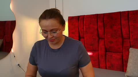 _monaliza_ online show from April 2026 12:17:01 PM