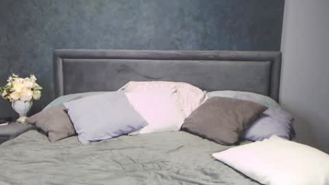 Snapshot of _monica__bellucci_ chatting on January 2025 02:30:02 PM Alice online show from January 2025 02:30:02 PM