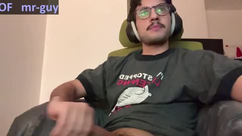 _mrguy_ online show from December 2024 08:02:01 AM