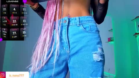 Nana  online show from November 2025 04:48:02 AM