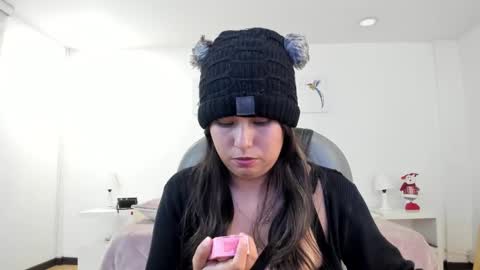 Natalie online show from December 2024 03:00:02 AM