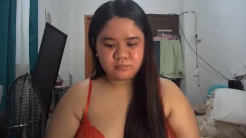 Snapshot of _natalieey chatting on March 2026 03:44:02 PM nics online show from March 2026 03:44:02 PM