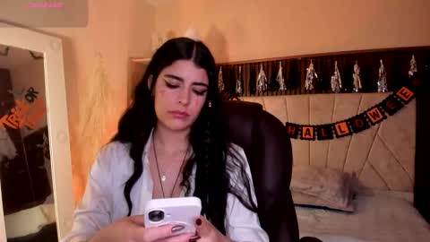 Niah  You can call me Ni or cutie haha online show from October 2025 08:33:02 PM