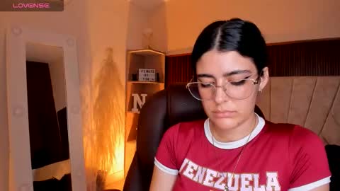 Niah  You can call me Ni or cutie haha online show from February 2026 09:20:02 PM