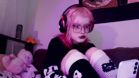 Nicole online show from July 2026 02:34:01 PM