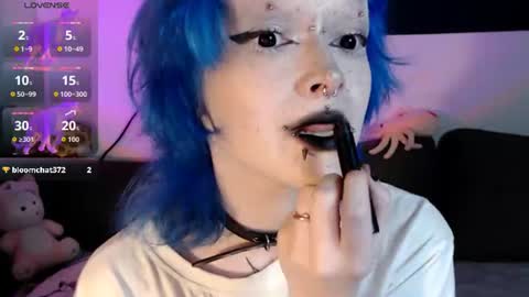 Nicole online show from July 2026 10:01:02 PM