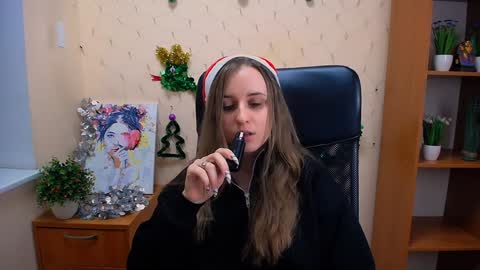 Nica online show from December 2024 03:41:01 PM