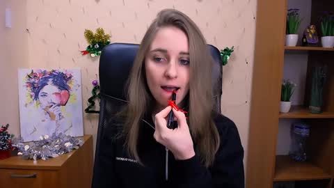 Nica online show from December 2024 02:40:02 PM