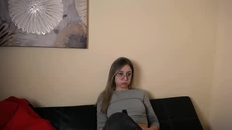 Nica online show from March 2026 10:32:01 AM