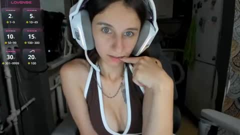 Snapshot of _nika_kik chatting on July 2026 04:39:33 PM Nika online show from July 2026 04:39:33 PM