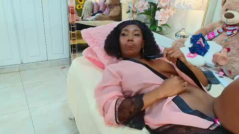 Snapshot of _ninafox_ chatting on May 2026 06:09:01 PM ninafox online show from May 2026 06:09:01 PM