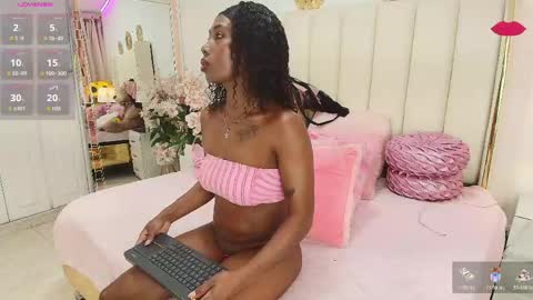 Snapshot of _ninafox_ chatting on June 2026 08:03:01 PM ninafox online show from June 2026 08:03:01 PM