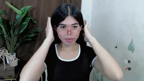_odette22 online show from June 2026 12:22:01 PM