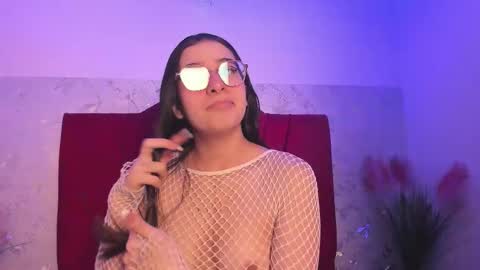 Pau online show from February 2026 12:42:01 PM